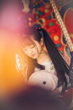 惊！《喂奶人妻厨房HD》背后藏着怎样的秘密？数字谜团大揭秘！